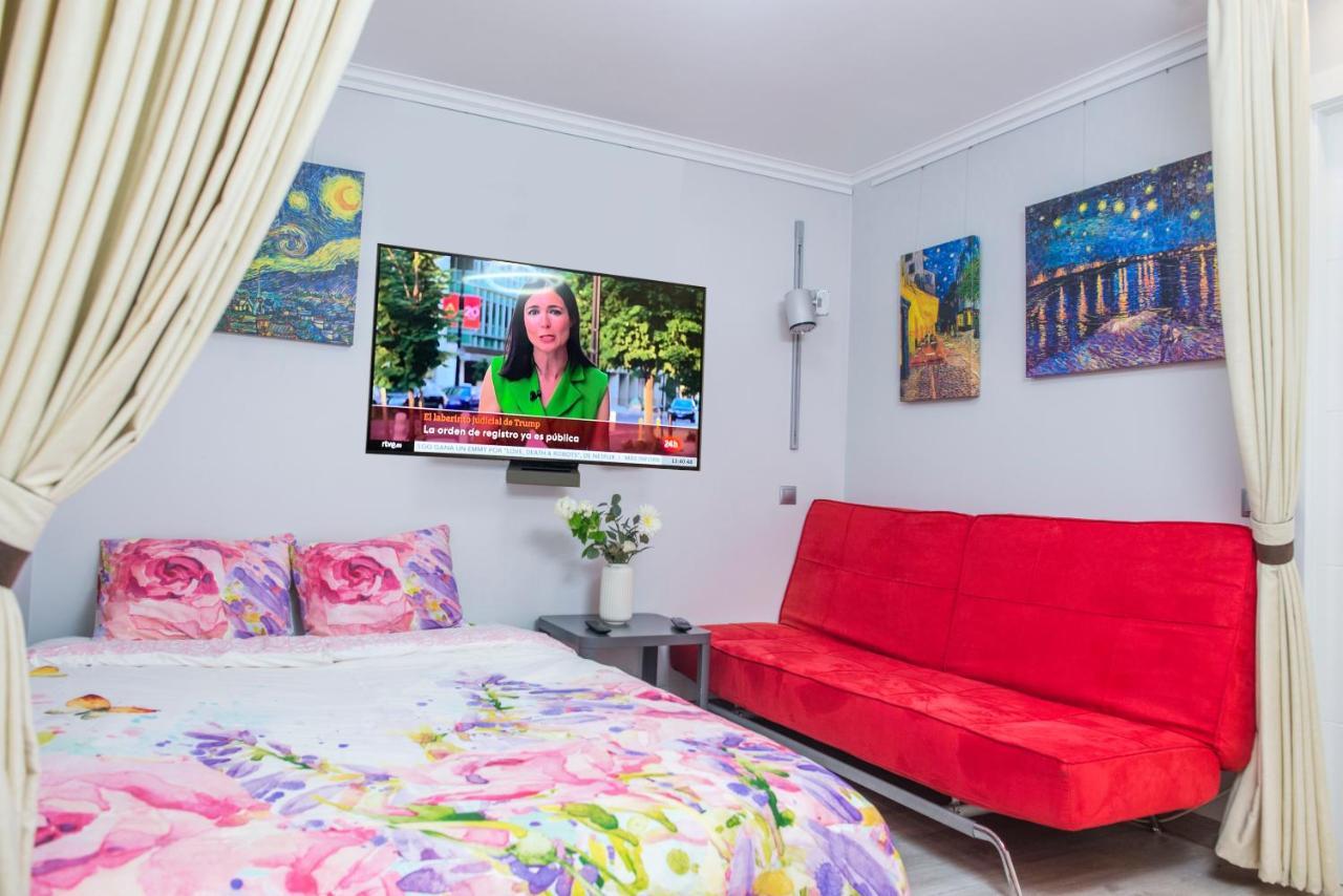 Camp Nou, Europa Fira - Modern Two-Bedroom Apartment With Heating L'Hospitalet de Llobregat Buitenkant foto