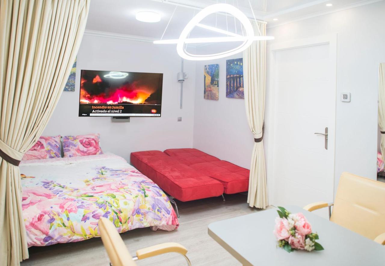 Camp Nou, Europa Fira - Modern Two-Bedroom Apartment With Heating L'Hospitalet de Llobregat Buitenkant foto