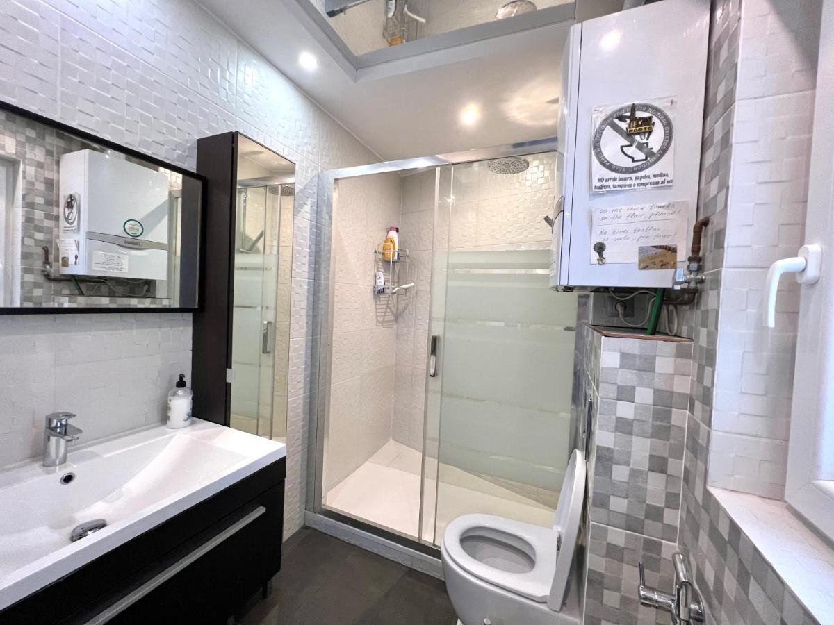 Camp Nou, Europa Fira - Modern Two-Bedroom Apartment With Heating L'Hospitalet de Llobregat Buitenkant foto