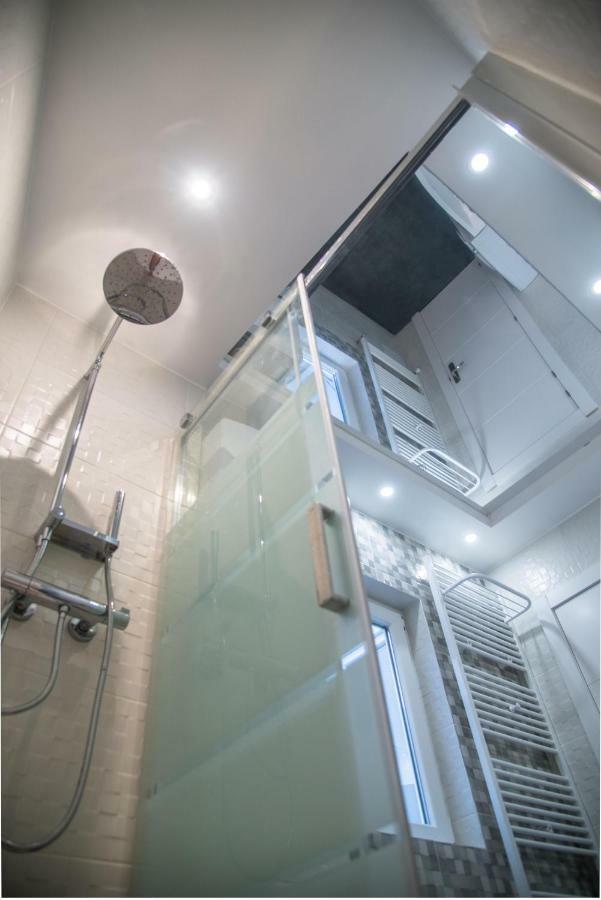 Camp Nou, Europa Fira - Modern Two-Bedroom Apartment With Heating L'Hospitalet de Llobregat Buitenkant foto