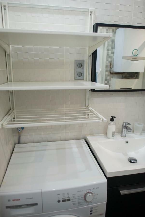 Camp Nou, Europa Fira - Modern Two-Bedroom Apartment With Heating L'Hospitalet de Llobregat Buitenkant foto