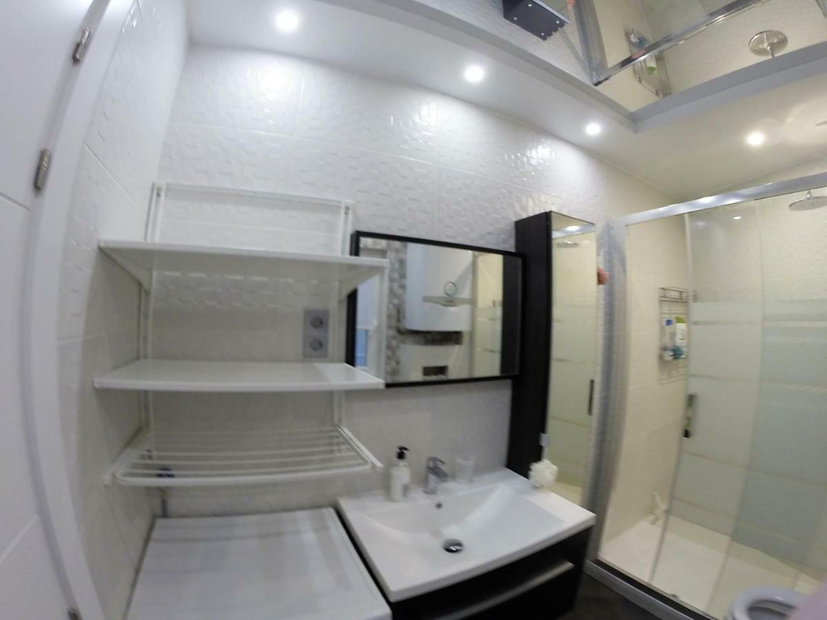 Camp Nou, Europa Fira - Modern Two-Bedroom Apartment With Heating L'Hospitalet de Llobregat Buitenkant foto