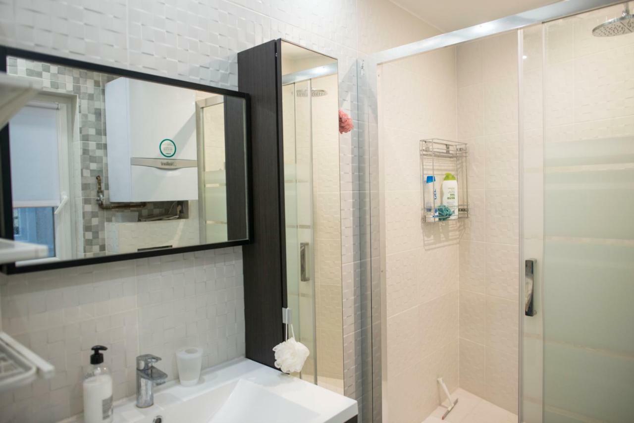 Camp Nou, Europa Fira - Modern Two-Bedroom Apartment With Heating L'Hospitalet de Llobregat Buitenkant foto