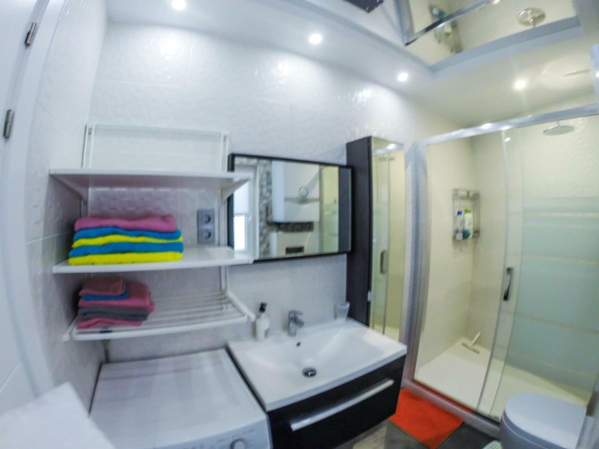 Camp Nou, Europa Fira - Modern Two-Bedroom Apartment With Heating L'Hospitalet de Llobregat Buitenkant foto