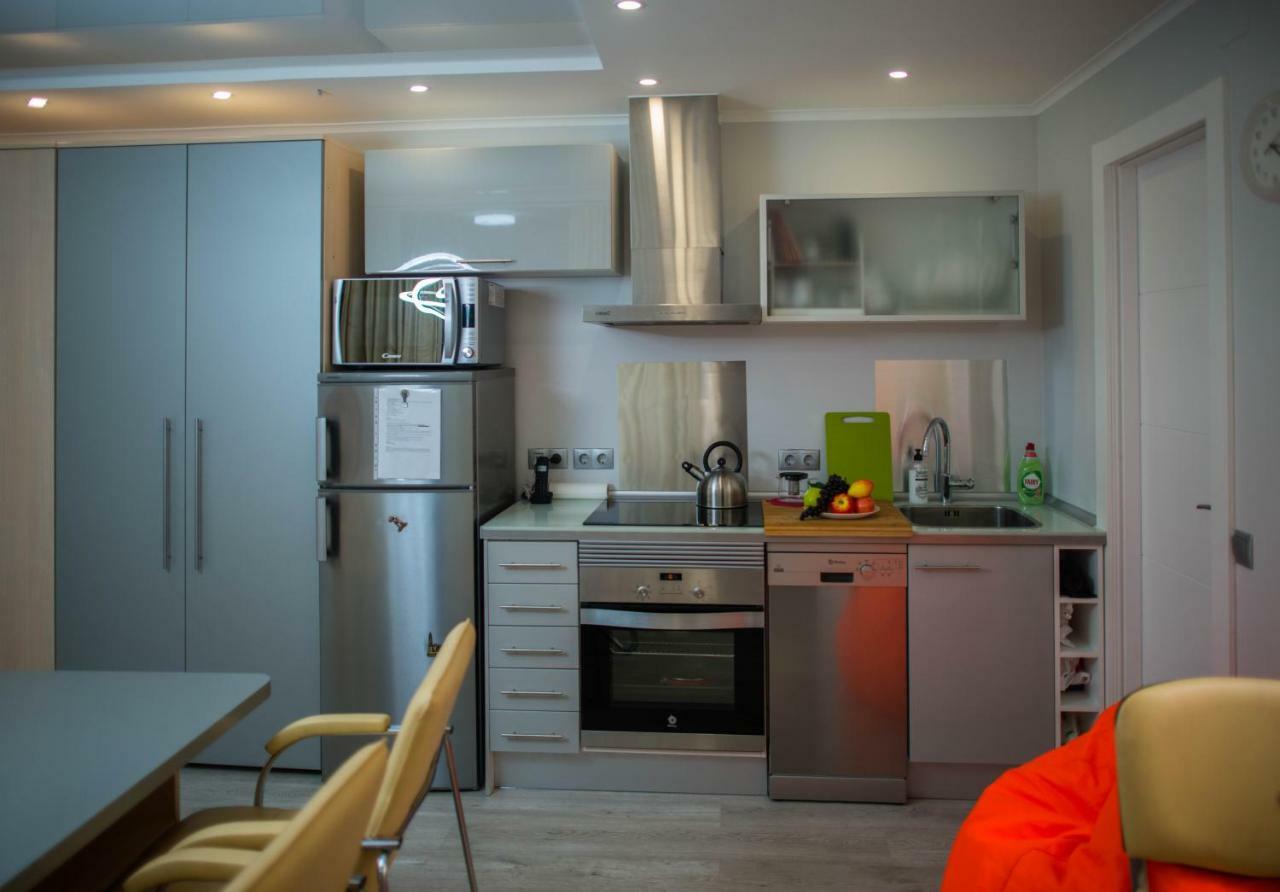 Camp Nou, Europa Fira - Modern Two-Bedroom Apartment With Heating L'Hospitalet de Llobregat Buitenkant foto