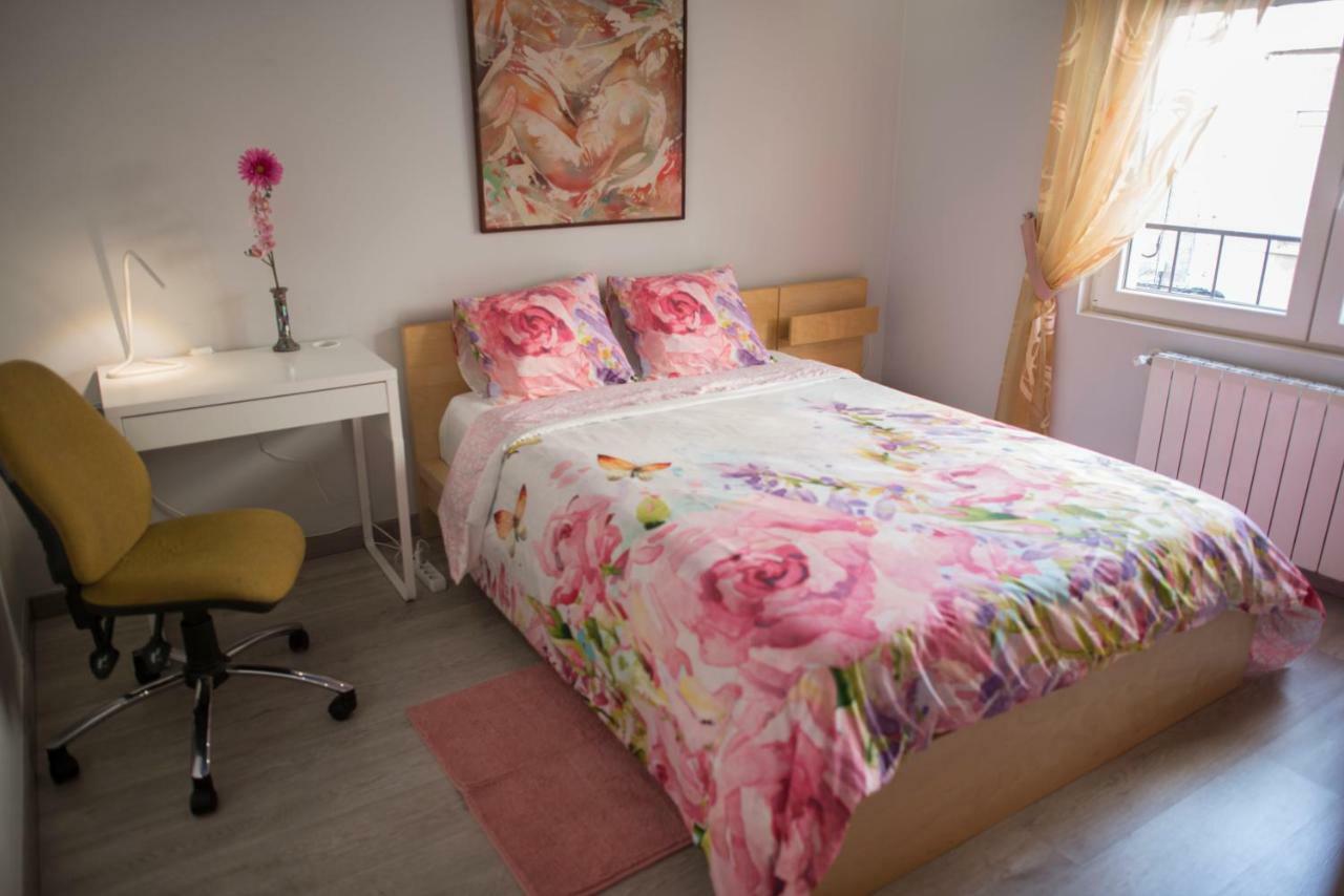 Camp Nou, Europa Fira - Modern Two-Bedroom Apartment With Heating L'Hospitalet de Llobregat Buitenkant foto